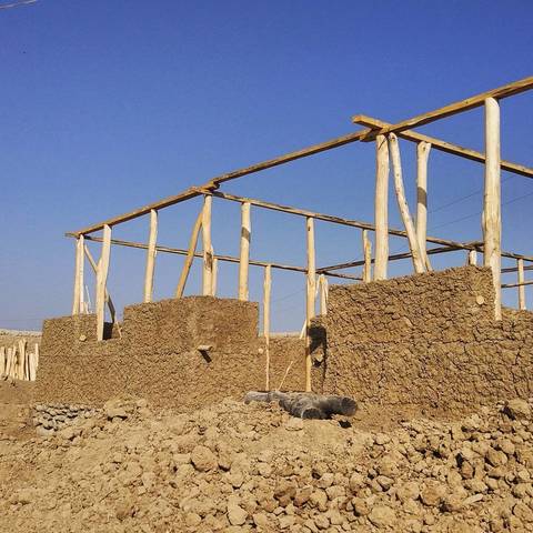 Строительство глинобитного дома