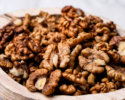 Как вырастить грецкий орех из ореха в домашних условиях: посадка и уход
